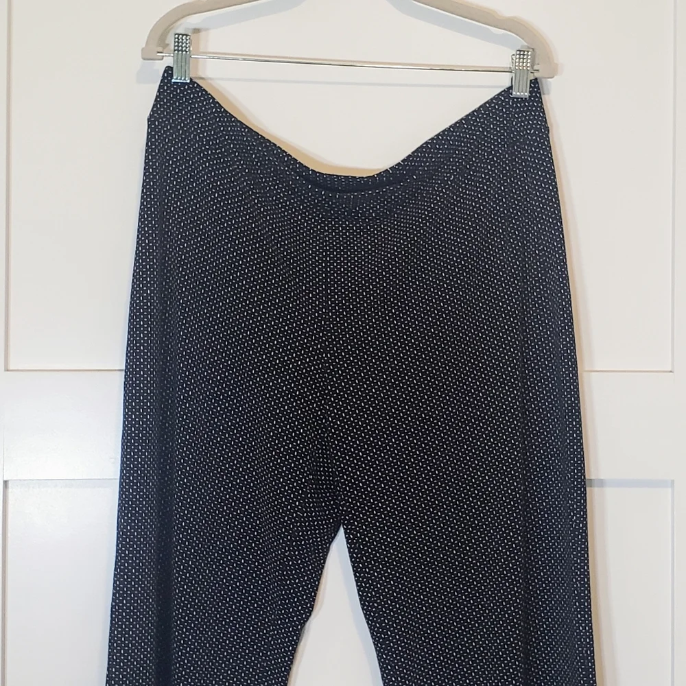 J. Jill Wearever Full Leg Cropped Stretch Pull On Pants Large Black White Rayon